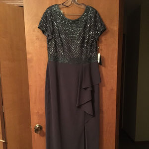 Adrianna Papell - Mother of the Bride